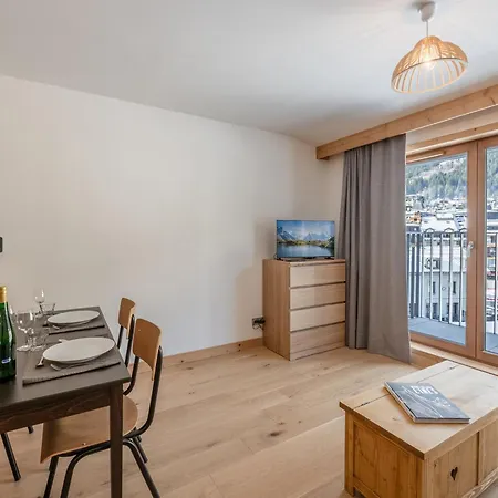 Cozy Au Centre De Avec Balcon - Fr-1-343-274 Apartament
