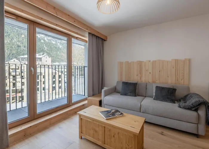 Cozy Au Centre De Avec Balcon - Fr-1-343-274 *